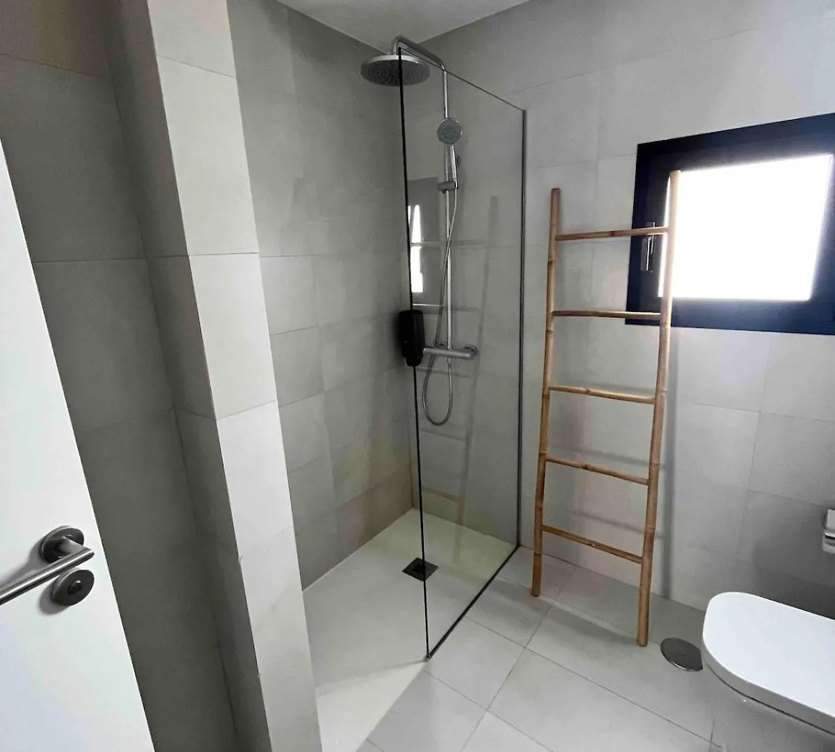 Gorgeous Douplex Apartment In Parque Holandes